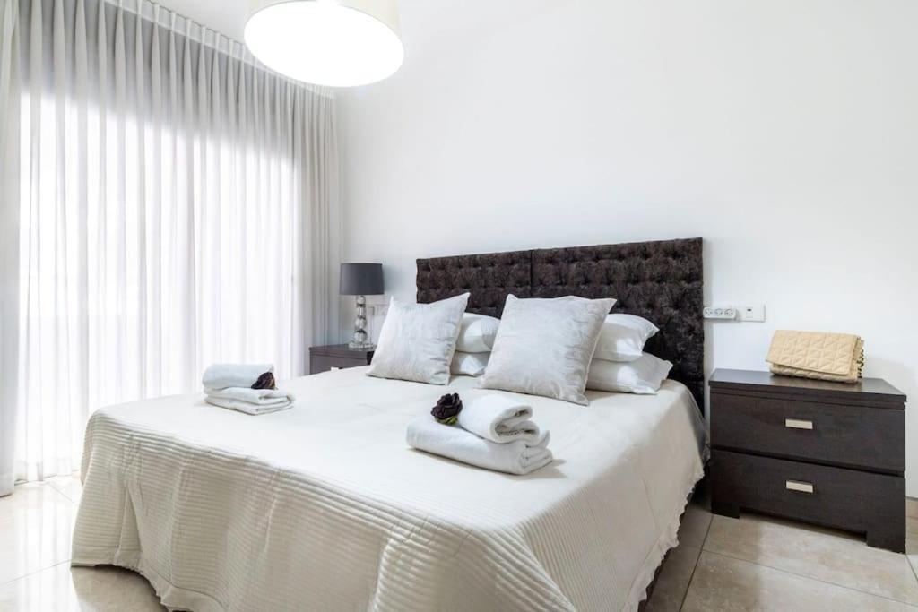 Luxury 3 Bedroom Apt, Harav Kook7 Jerusalén Exterior foto