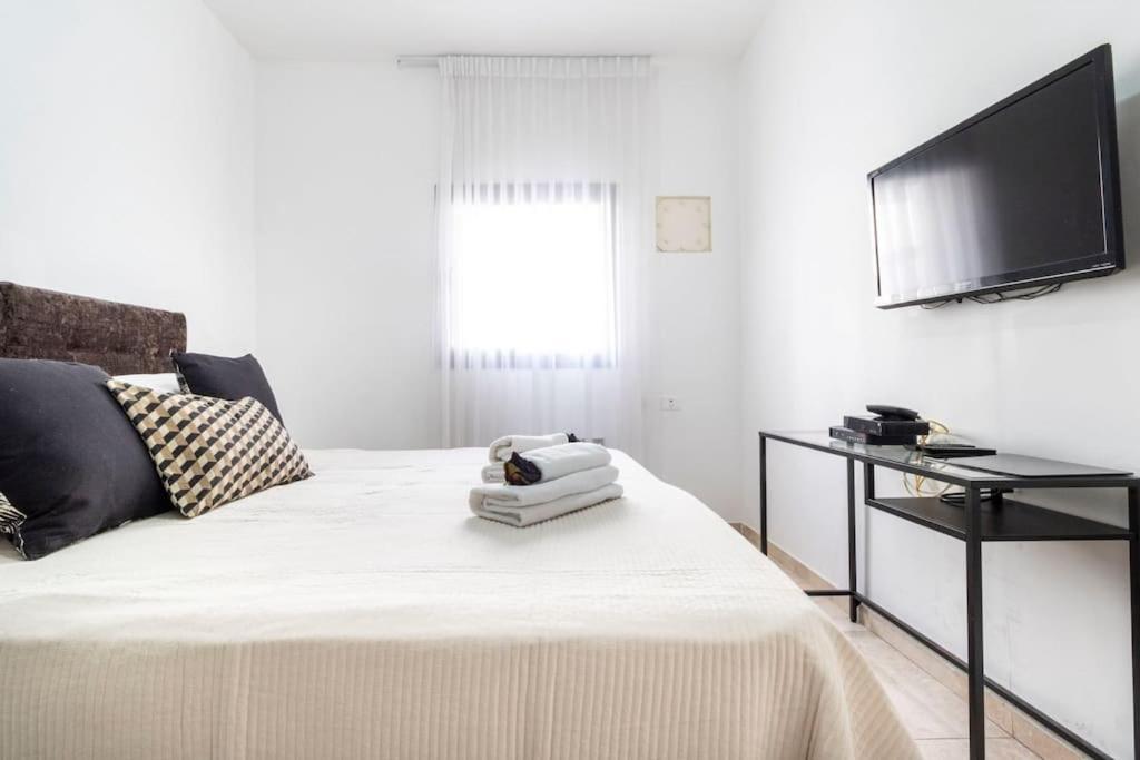 Luxury 3 Bedroom Apt, Harav Kook7 Jerusalén Exterior foto