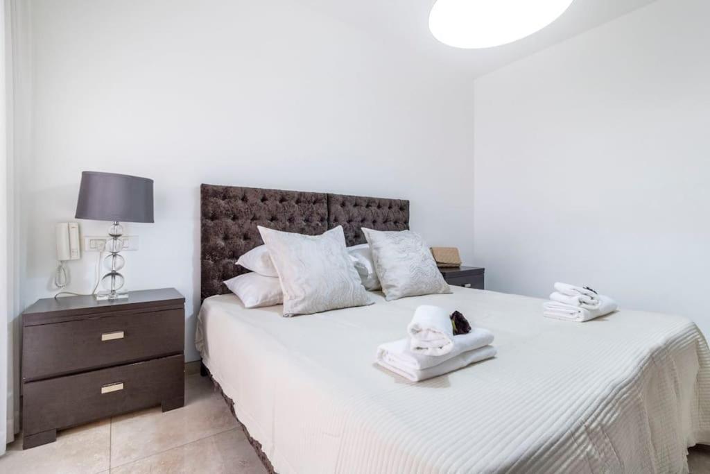 Luxury 3 Bedroom Apt, Harav Kook7 Jerusalén Exterior foto