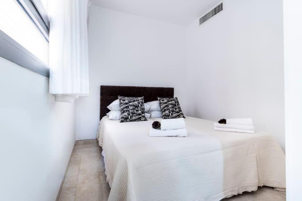 Luxury 3 Bedroom Apt, Harav Kook7 Jerusalén Exterior foto